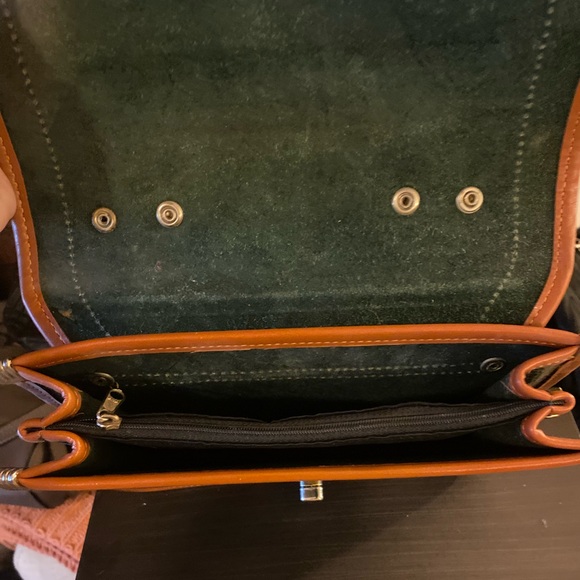 🔥Dooney & Bourke Pebble Collection Emerald Green Leather-Messenger Business Bag - Picture 11 of 13